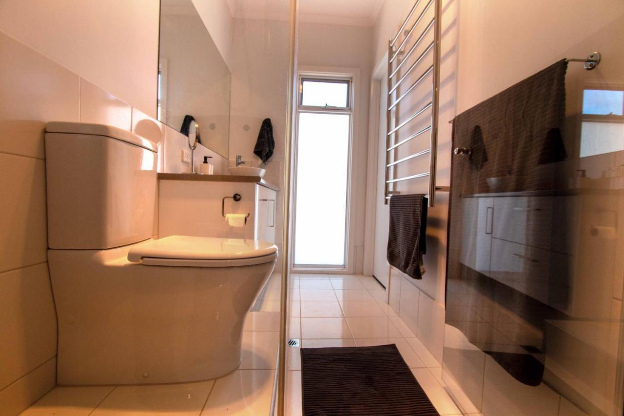 Coorong Island Retreat - Farm Stay At Pet Friendly Property Meningie Buitenkant foto