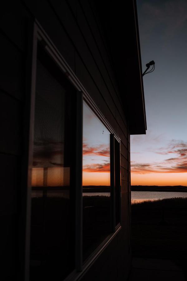 Coorong Island Retreat - Farm Stay At Pet Friendly Property Meningie Buitenkant foto