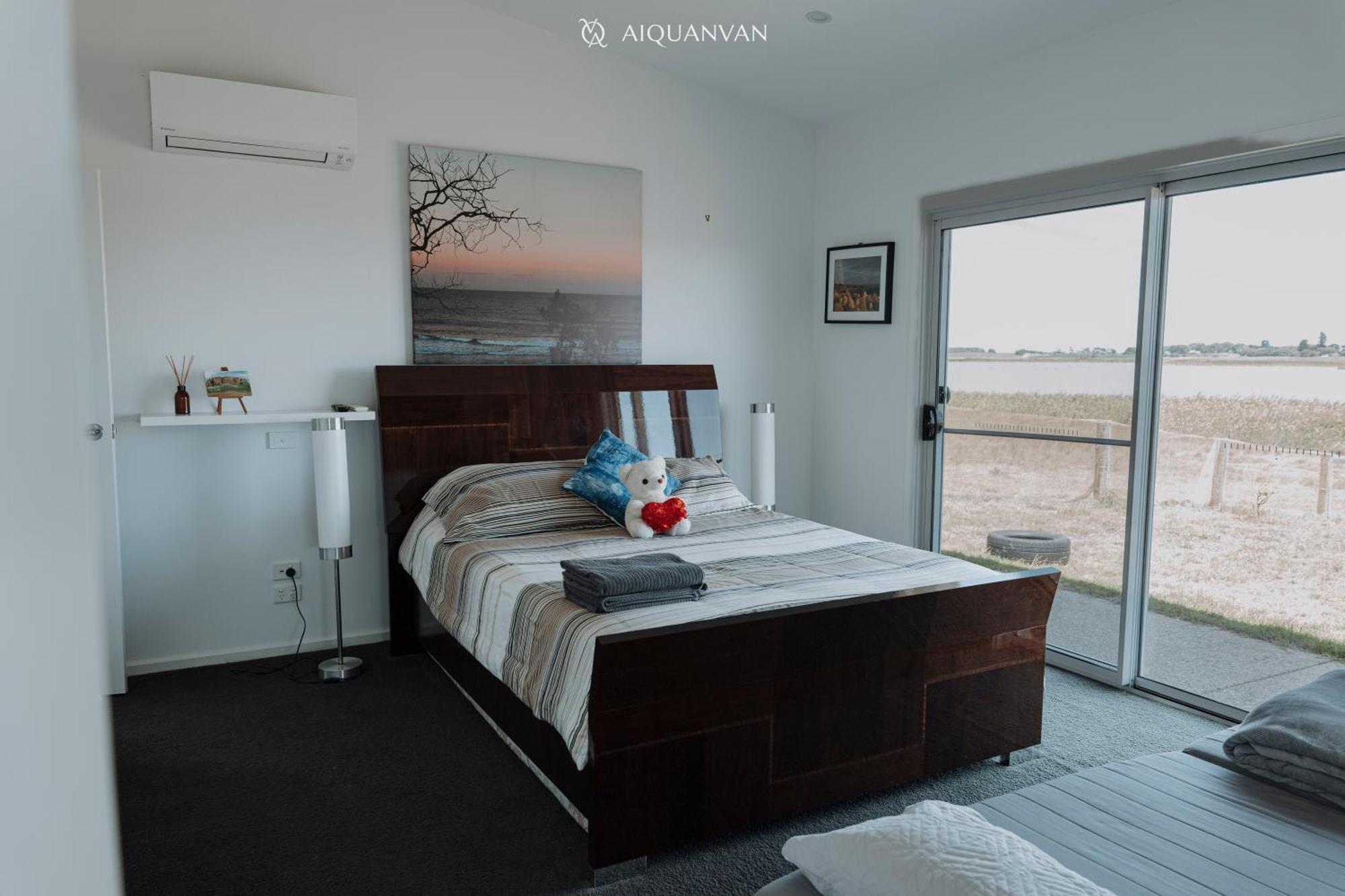 Coorong Island Retreat - Farm Stay At Pet Friendly Property Meningie Buitenkant foto